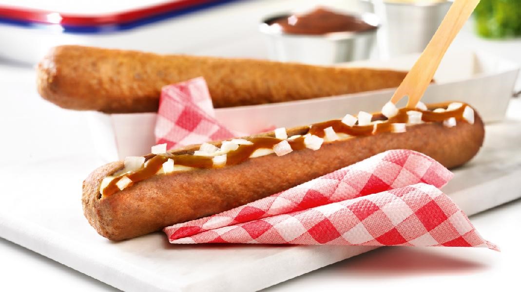 Frikandel - de populairste snack van Nederland