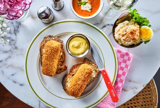 Geen smaakconcessies: dezelfde rijke, romige ragout en krokante korst