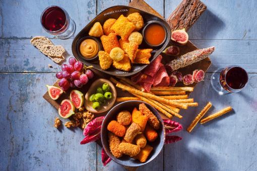 De populairste mini snacks voor bij de borrel in een premium mix - Borrelmaatjes®
