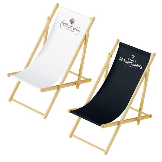 enkele strandstoelen