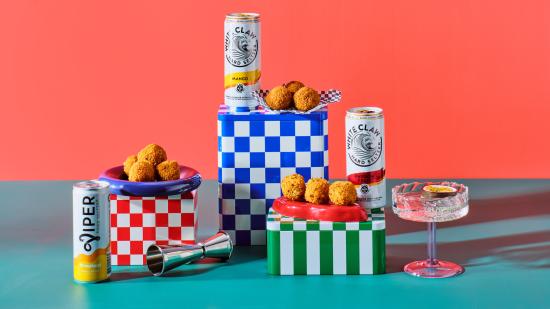 Welke snacks passen bij welke hard seltzers? Lekkere foodpairings voor jouw borrelkaart